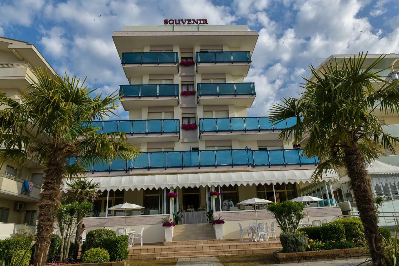 Hotel Souvenir Lido di Jesolo Exterior photo